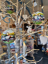 Load image into Gallery viewer, Tiree Puffin Glass Bauble
