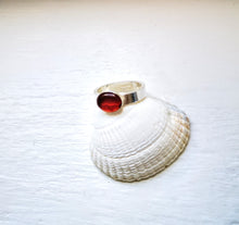 Load image into Gallery viewer, Thick Silver Amber Stone Ring size Q
